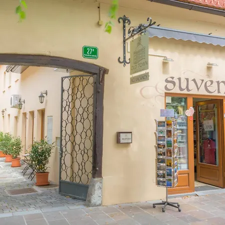 Old Town First Floor アパート リュブリャナ