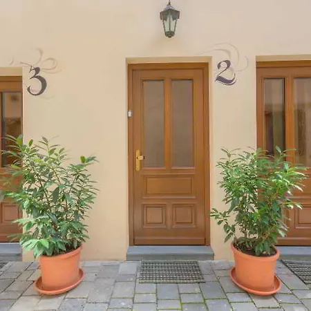 Old Town Guest house 3*